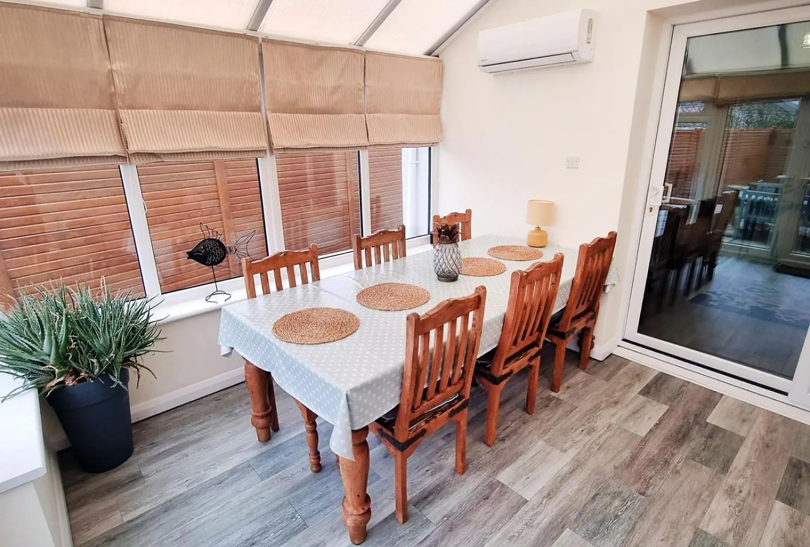 Sunny Queens Park Home - Garden & Private Parking 브라이턴 펜션