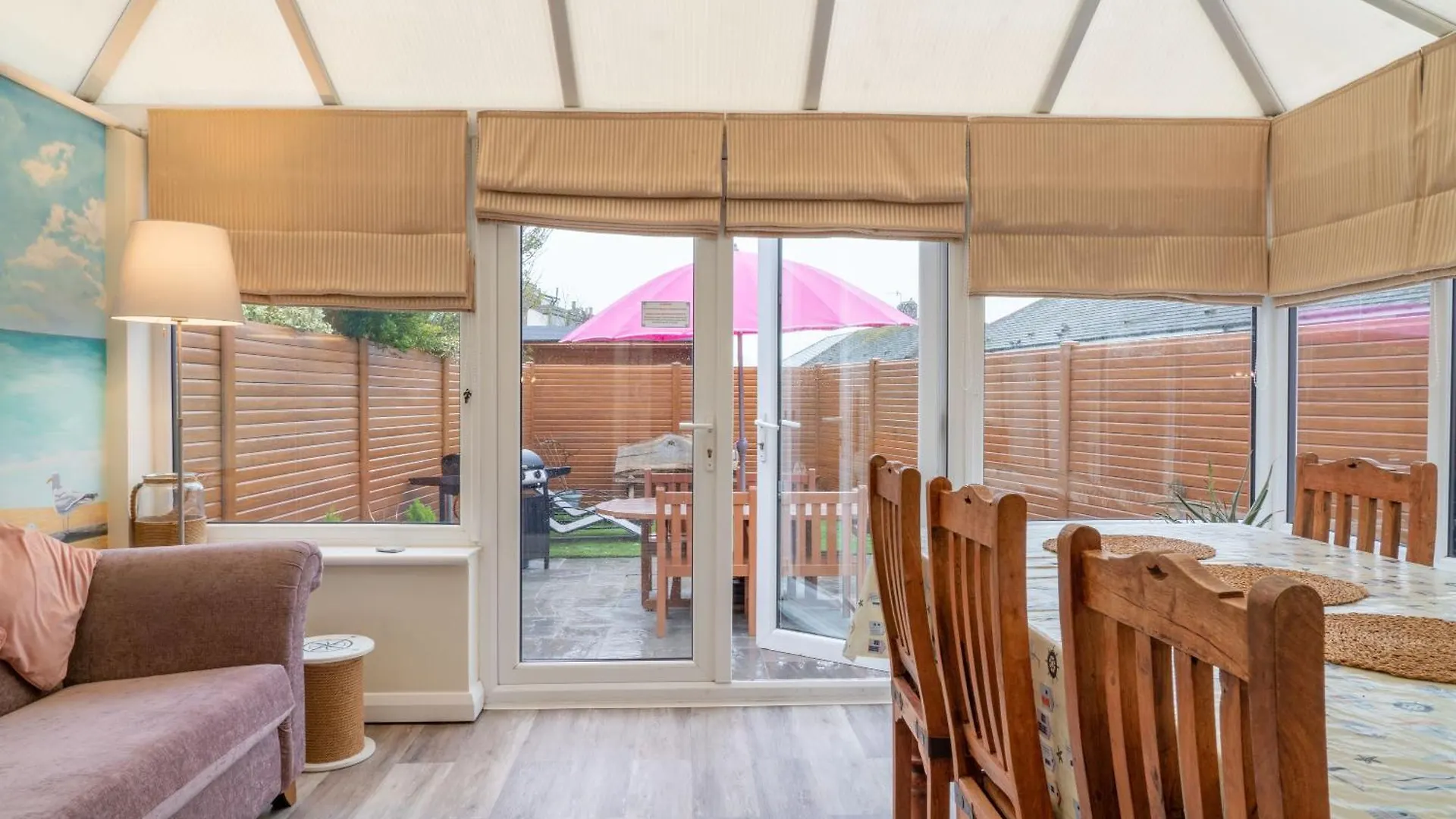 Sunny Queens Park Home - Garden & Private Parking 브라이턴 0*,
