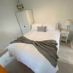  Apartment Spring Grove United Kingdom